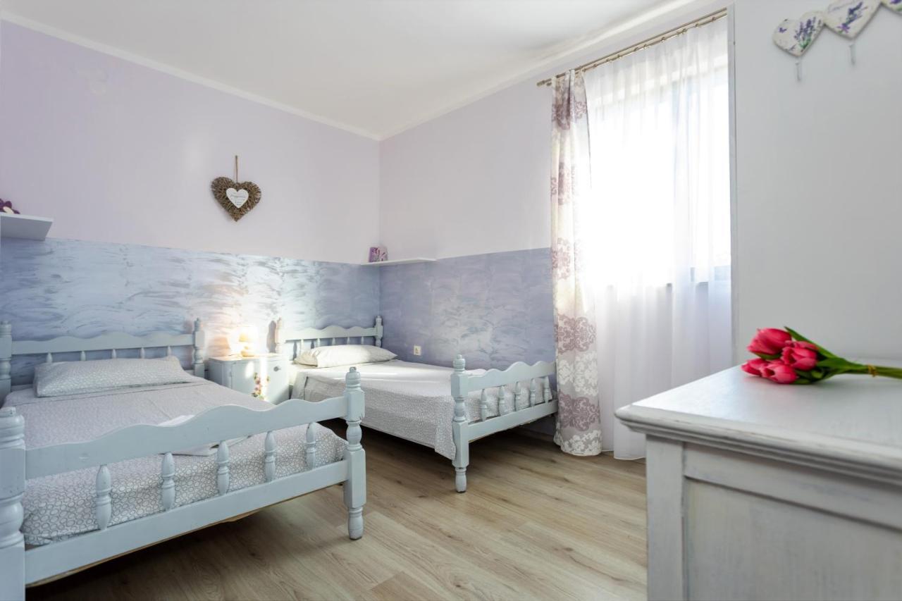 Apartman Doris Milohnici Dış mekan fotoğraf